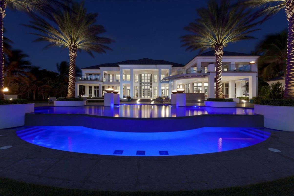 Ocean-Boulevard-Estate-in-Delray-Beach-FL-by-John-D-Conway-Architect-Inc-3