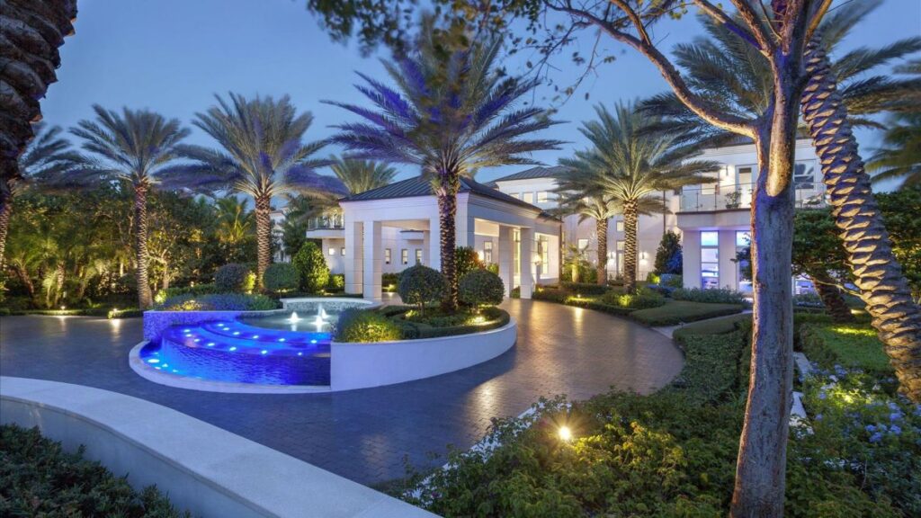 Ocean Boulevard Estate in Delray Beach, FL by John D Conway Architect Inc