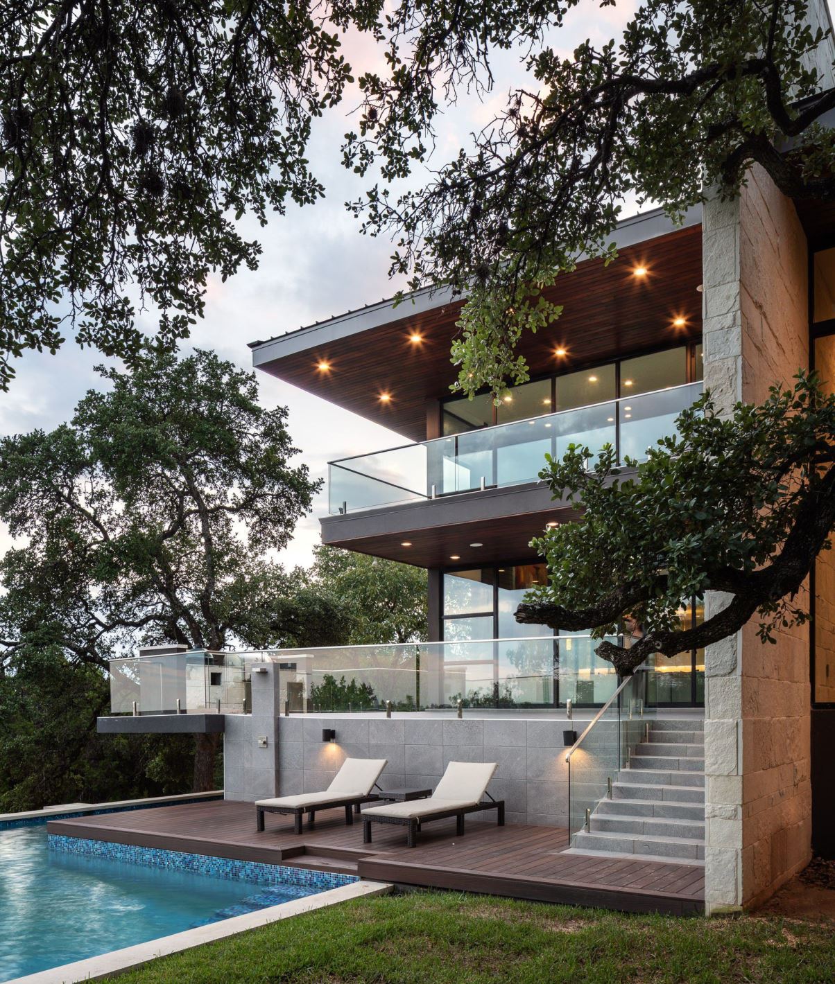 Red-Bud-Contemporary-Residence-in-Austin-Texas-by-Be-13