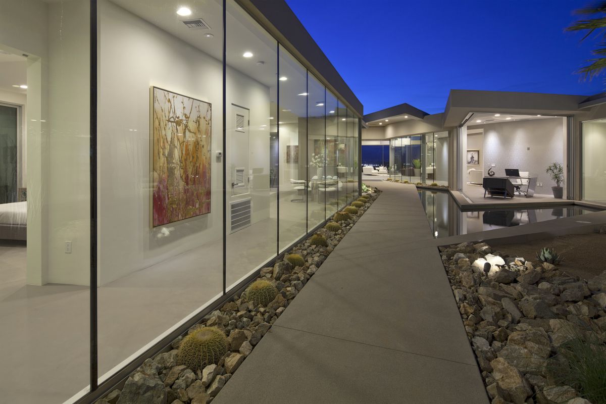 Rockcrest-Residence-in-Rancho-Mirage-by-Brian-Foster-Designs-2