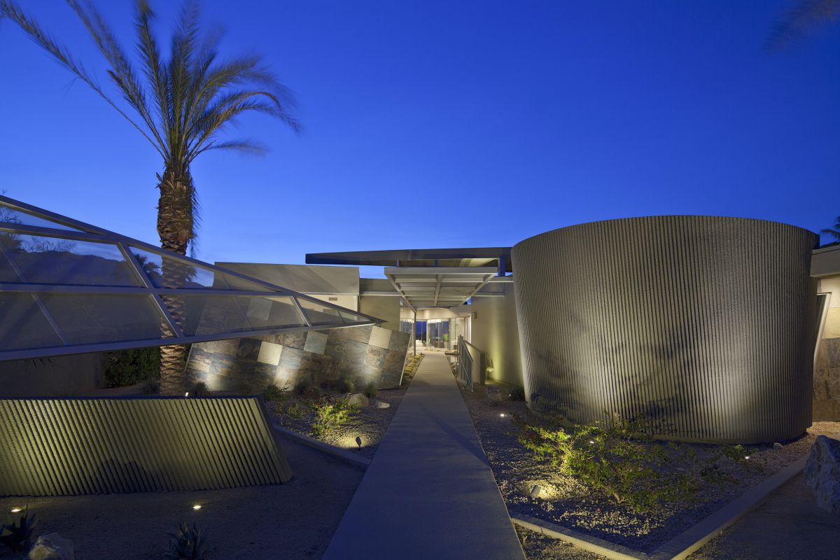 Rockcrest-Residence-in-Rancho-Mirage-by-Brian-Foster-Designs-4