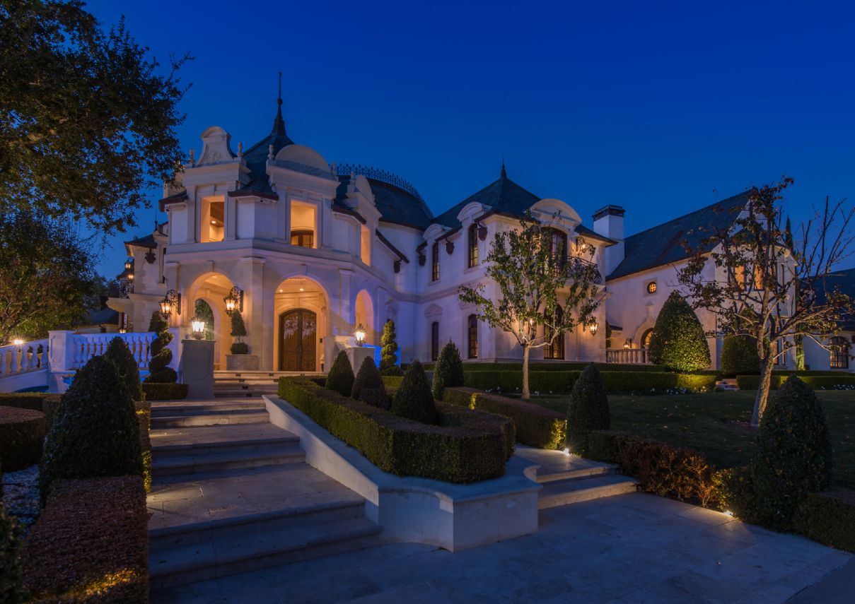 Spectacular-Classic-French-Chateau-in-Calabasas-CA-for-Sale-1