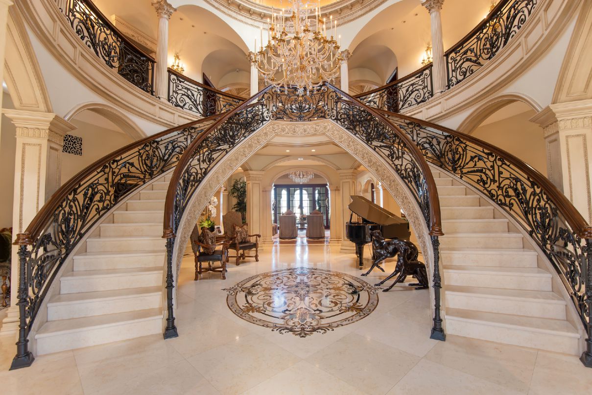 Spectacular-Classic-French-Chateau-in-Calabasas-CA-for-Sale-10