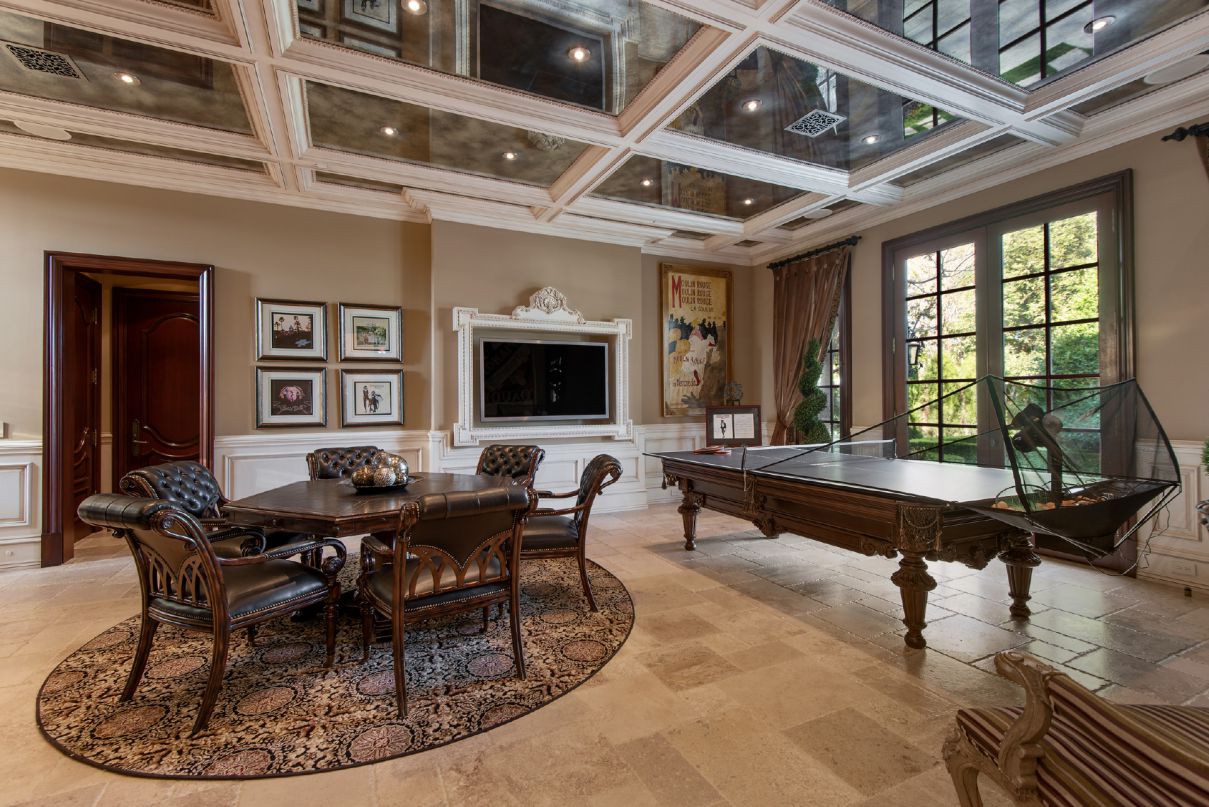 Spectacular-Classic-French-Chateau-in-Calabasas-CA-for-Sale-15