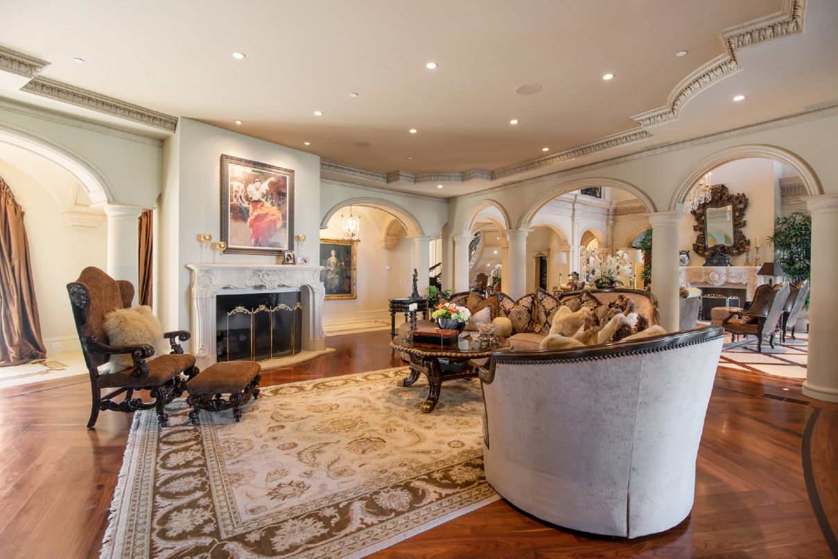 Spectacular-Classic-French-Chateau-in-Calabasas-CA-for-Sale-18