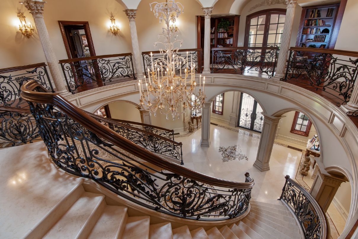Spectacular-Classic-French-Chateau-in-Calabasas-CA-for-Sale-23