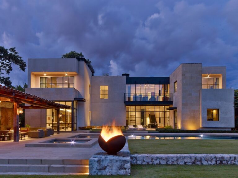 Stolle Residence in Houston, Texas by Rottet Studio Architecture and Design