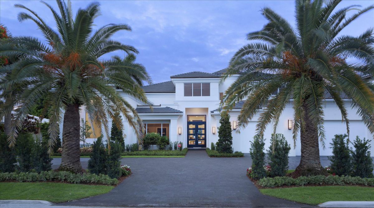 Transitional-Coastal-Home-in-Boca-Raton-by-The-Benedict-Bullock-Group-1