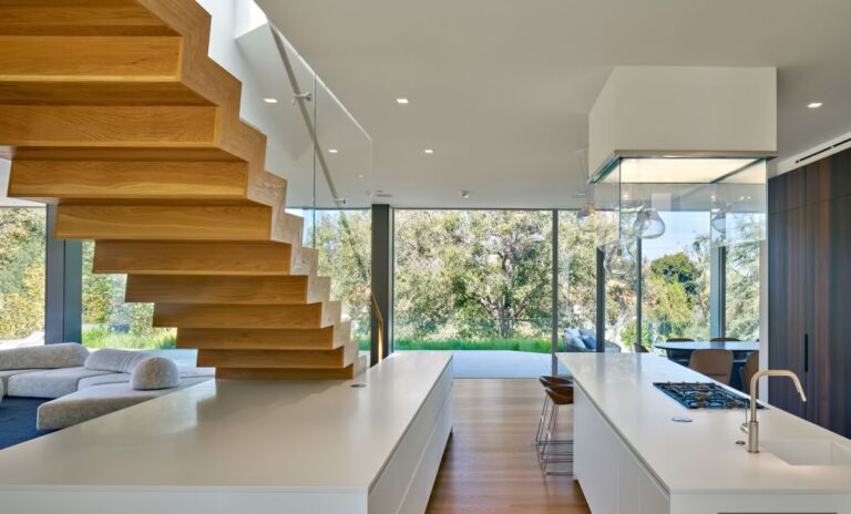 Tree Top Residence In Los Angeles By Belzberg Architects