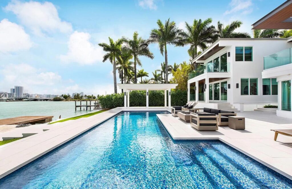Waterfront Home on Venetian Islands, Miami Beach for Sale