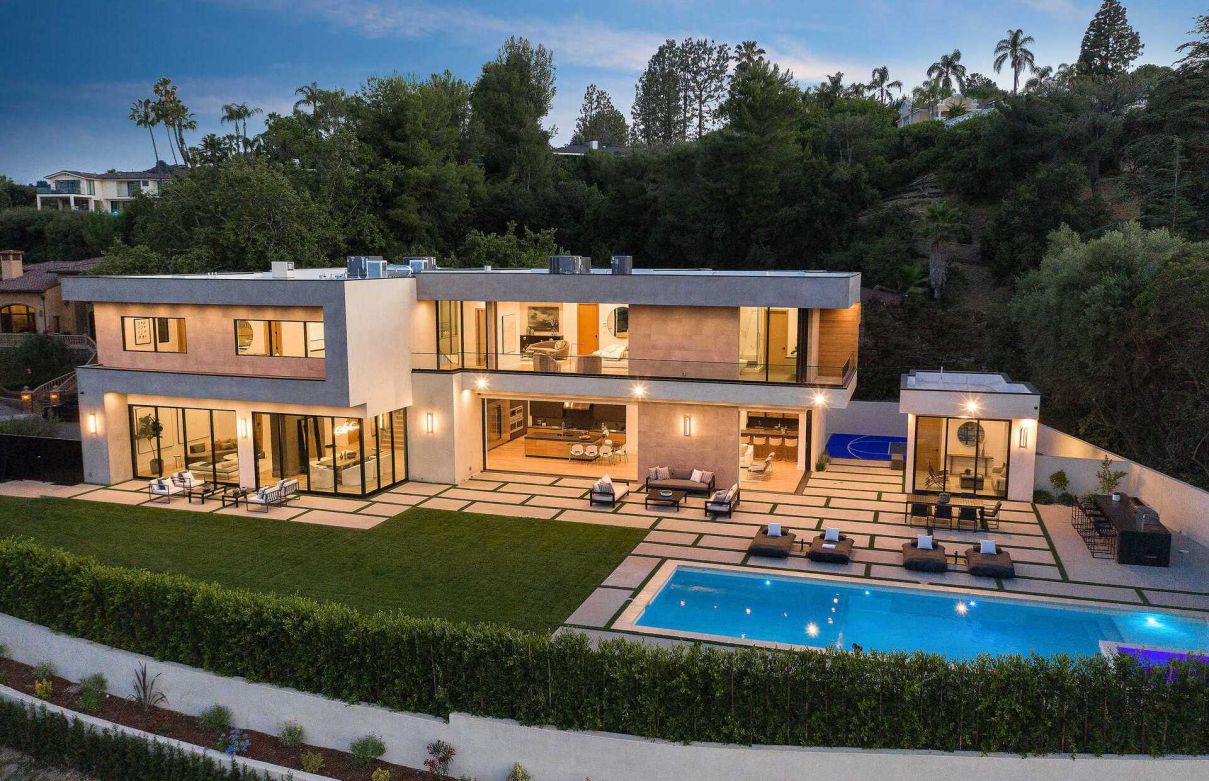 12-Million-Royal-Oak-Modern-Masterpiece-in-Encino-hit-the-Market-1