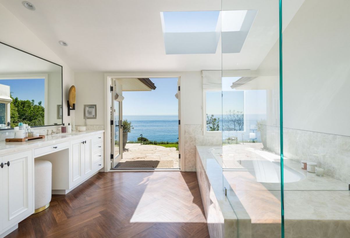 125-Million-Pacific-Coast-Estate-in-Malibu-on-the-Market-3