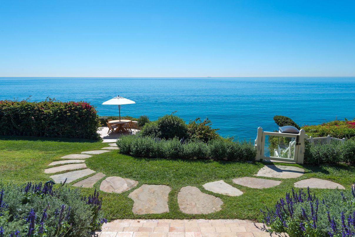 125-Million-Pacific-Coast-Estate-in-Malibu-on-the-Market-5