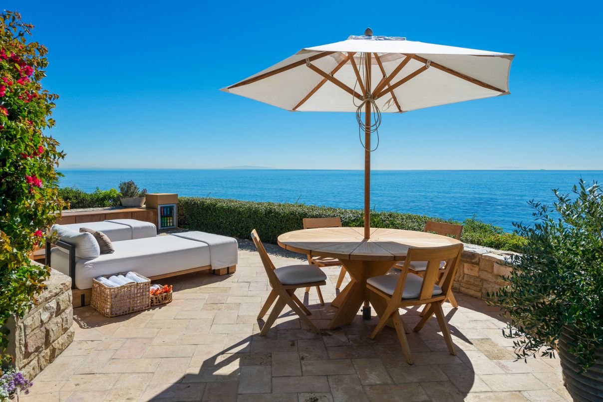 125-Million-Pacific-Coast-Estate-in-Malibu-on-the-Market-8