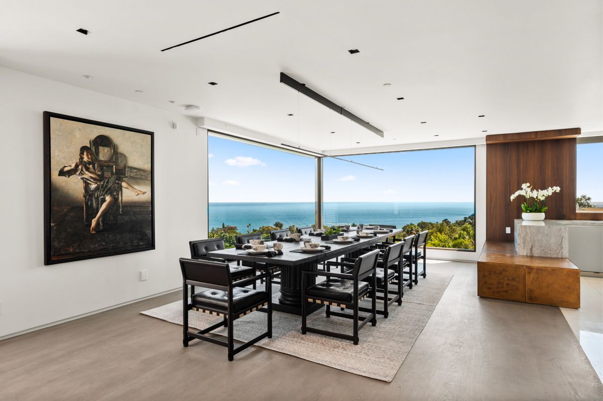 27.5-Million-Magnificent-Ocean-View-Home-in-Malibu-California-26901-Sea-Vista-Drive-Malibu-CA-10