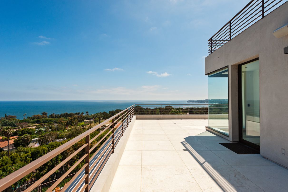 27.5-Million-Magnificent-Ocean-View-Home-in-Malibu-California-26901-Sea-Vista-Drive-Malibu-CA-22