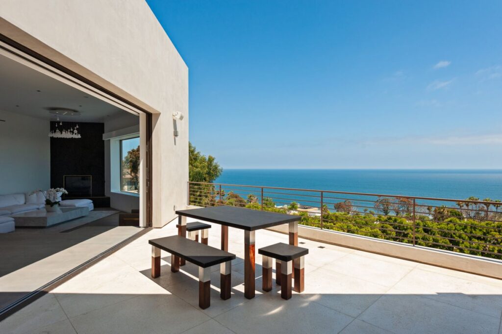 Magnificent Ocean View Home in Malibu, California
