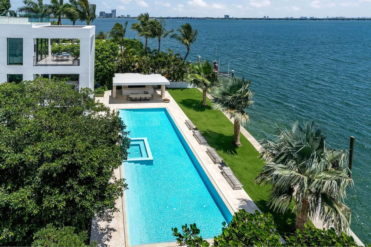 34-Million-Brand-New-Venetian-Waterfront-Home-in-Miami-Beach-Florida-18