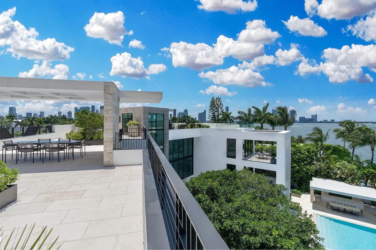 34-Million-Brand-New-Venetian-Waterfront-Home-in-Miami-Beach-Florida-2