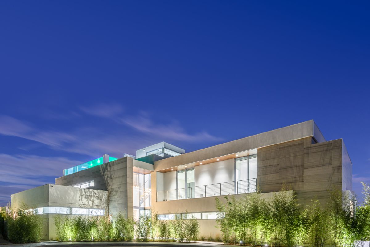 44.5-Million-Brand-New-Beverly-Hills-Modern-Compound-hit-the-Market-3