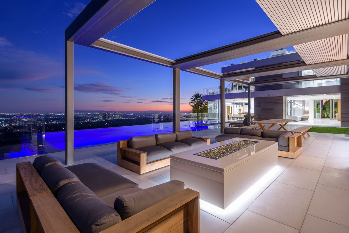 44.5-Million-Brand-New-Beverly-Hills-Modern-Compound-hit-the-Market-5