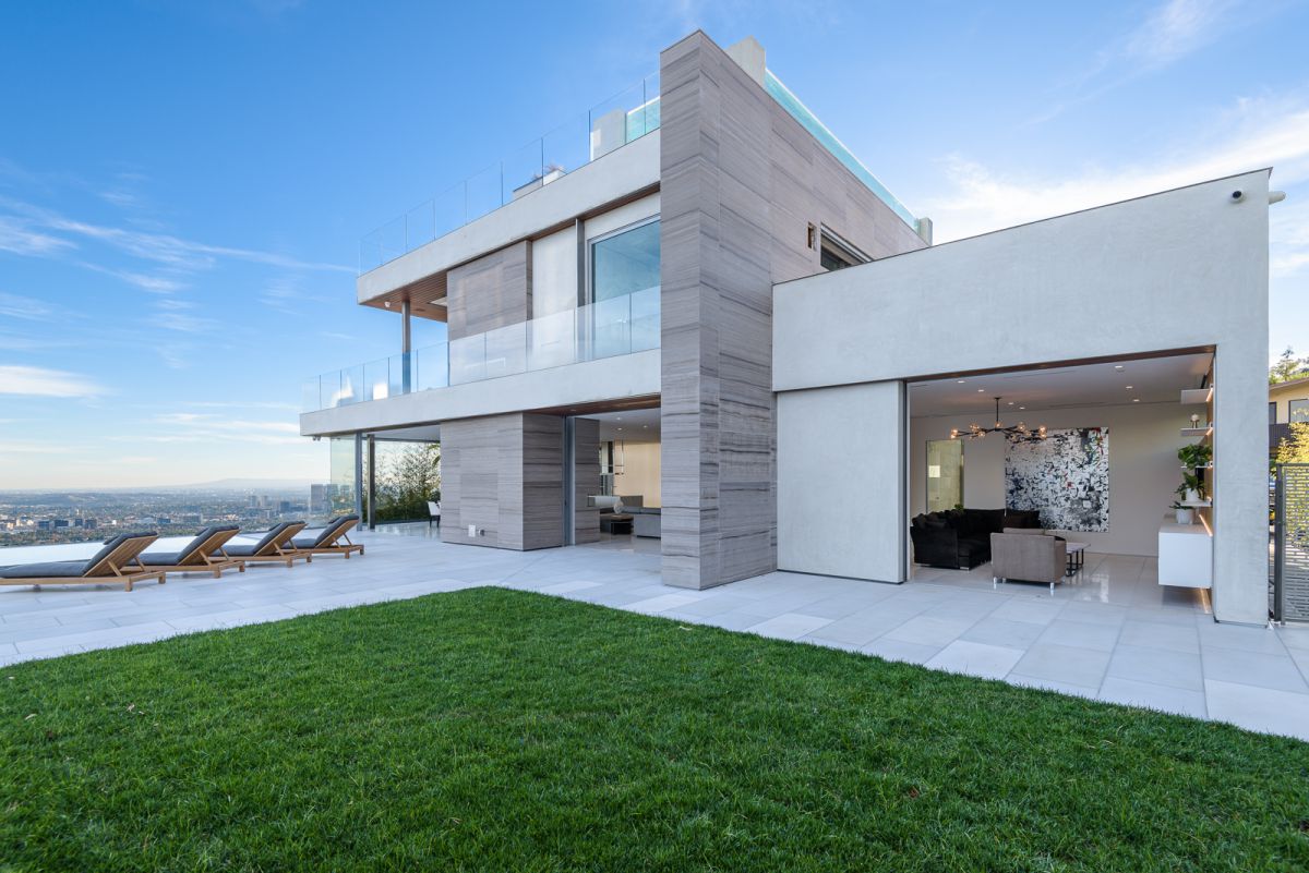 44.5-Million-Brand-New-Beverly-Hills-Modern-Compound-hit-the-Market-6