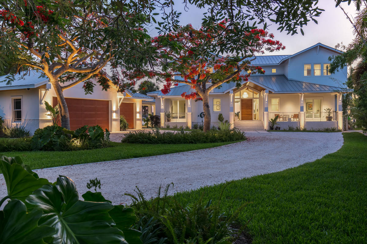 Bay-Shore-Transitional-Residence-in-Nokomis-Florida-by-DSDG-Architects-8