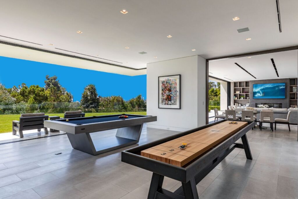Beverly Hills New Mansion by Paul McClean hit Market