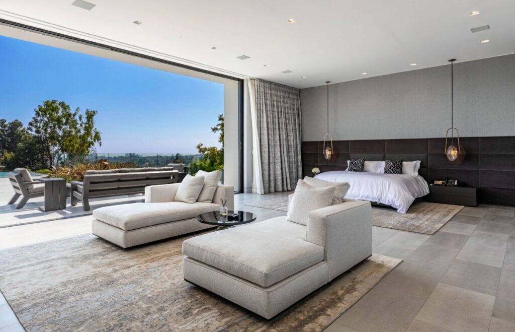 Beverly Hills New Mansion by Paul McClean hit Market