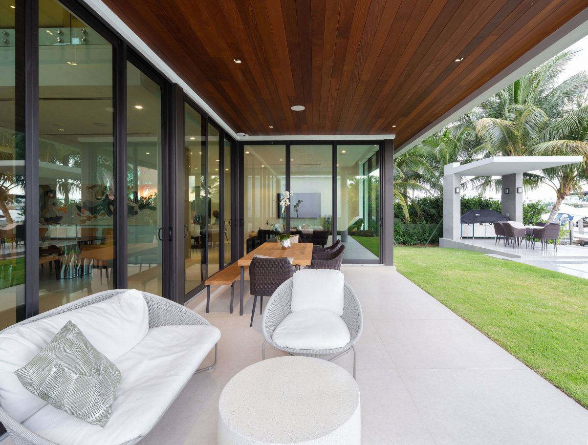 Biscayne-Point-Residence-in-Miami-Beach-By-SDH-Studio-Architecture-Design-9