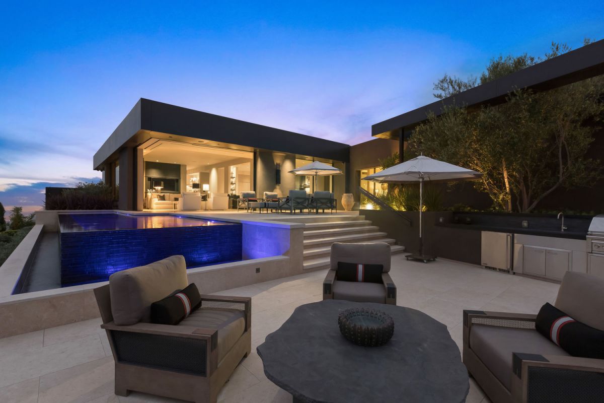 Brand-New-Blue-Jay-Way-Modern-Masterpiece-1616-Blue-Jay-Way-Los-Angeles-CA-4