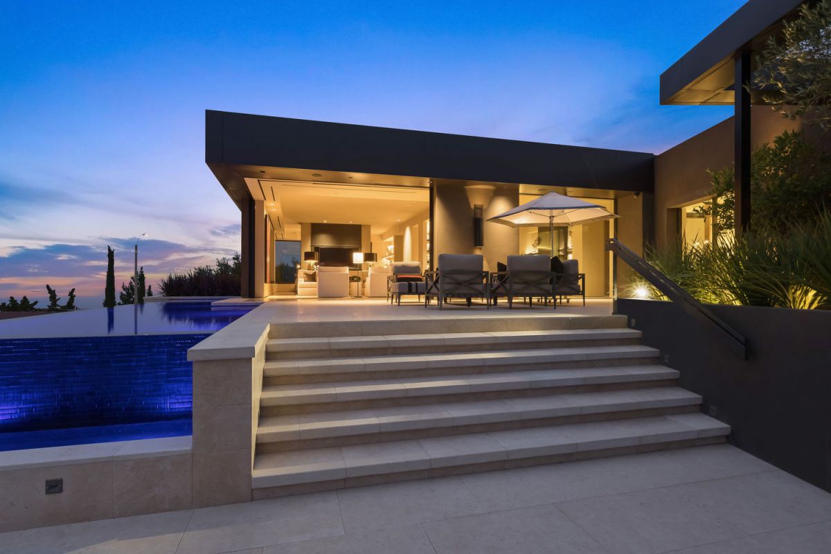 Brand-New-Blue-Jay-Way-Modern-Masterpiece-1616-Blue-Jay-Way-Los-Angeles-CA-6