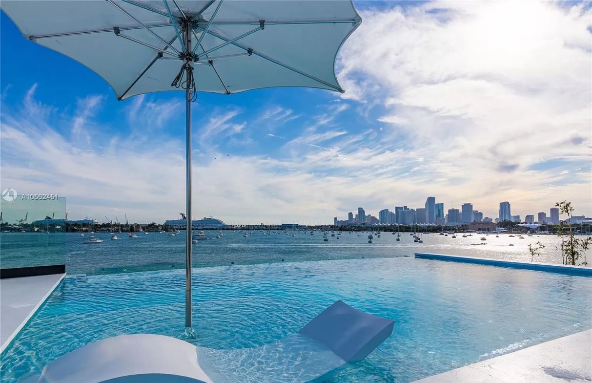 Breathtaking-San-Marco-Waterfront-Home-for-Rent-1374-S-Venetian-Way-B-Miami-Beach-30