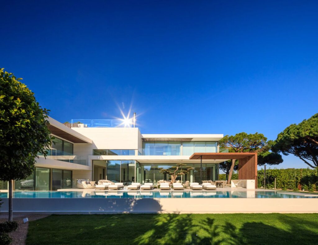 Casa MG in Algarve, Portugal  by Vasco Vieira Arquitectos