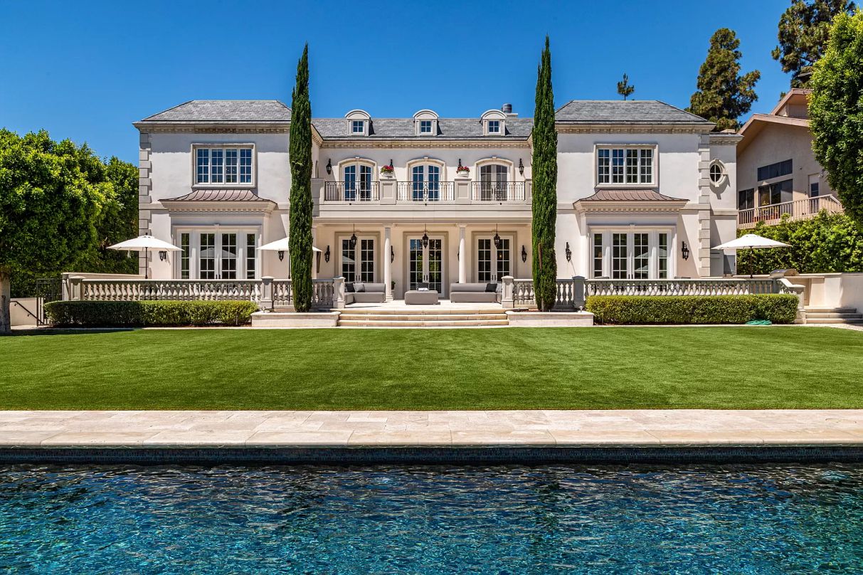 Classically-Styled-European-Estate-in-Beverly-Hills-on-Market-6