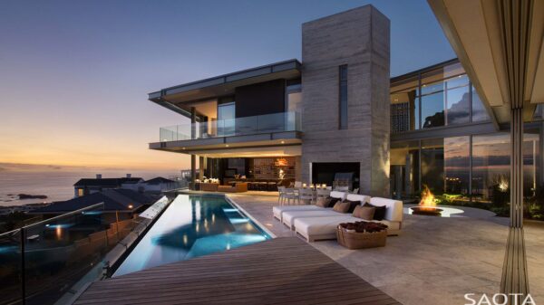 Clifton 2A Residence in Cape Town, South Africa by SAOTA