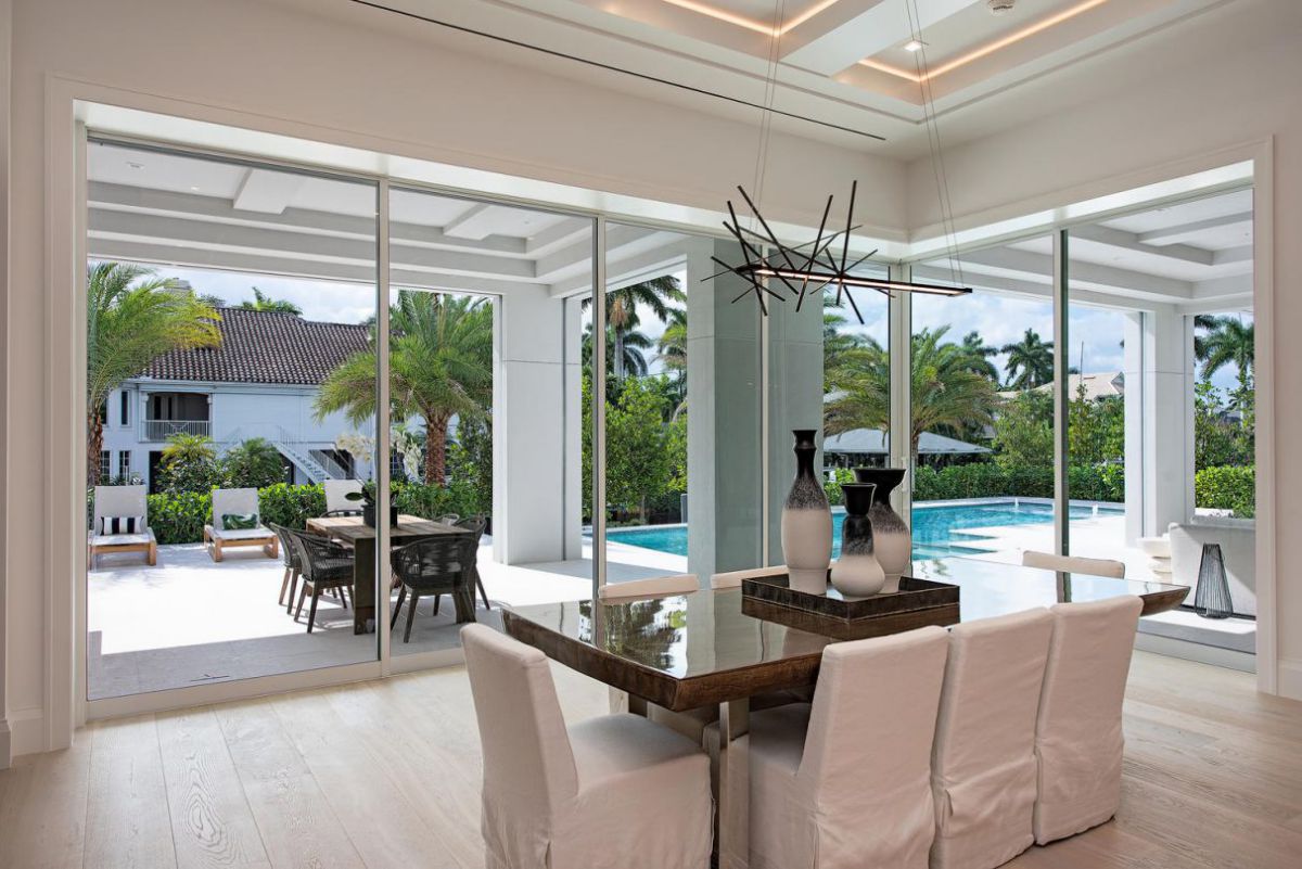 Coastal-Contemporary-Home-in-Naples-Florida-by-Falcon-Design-25