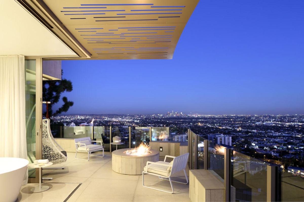 Collingwood-Masterpiece-in-Los-Angeles-by-Landry-Design-Group-12