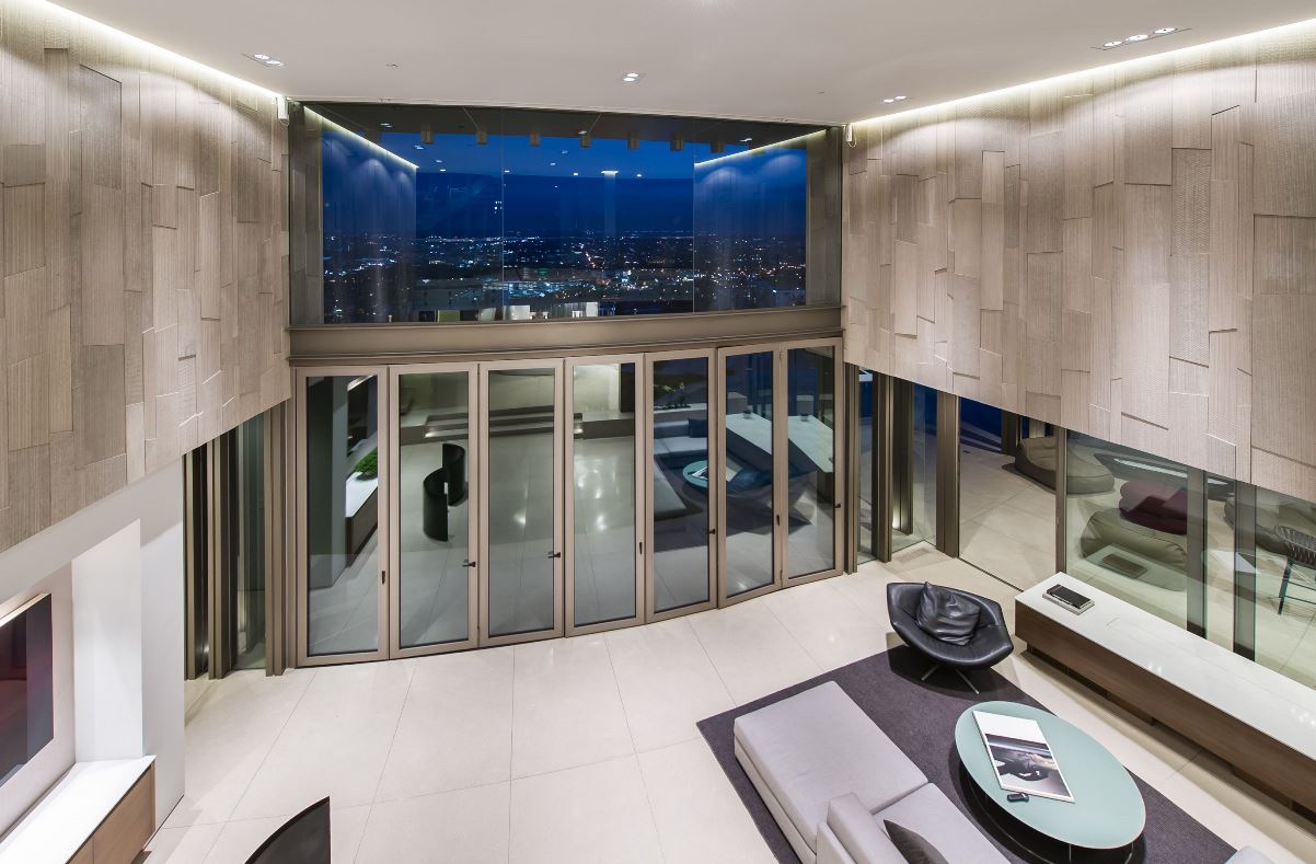 Collingwood Masterpiece in Los Angeles by Landry Design Group