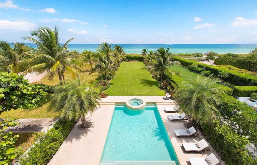 Contemporary Mediterranean Oceanfront Villa in Miami Beach