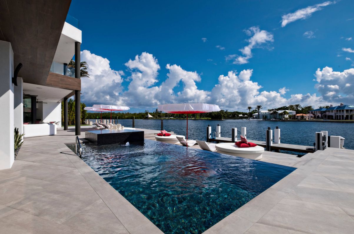 East-Boca-Modern-Home-in-Miami-by-Affiniti-Architects-3