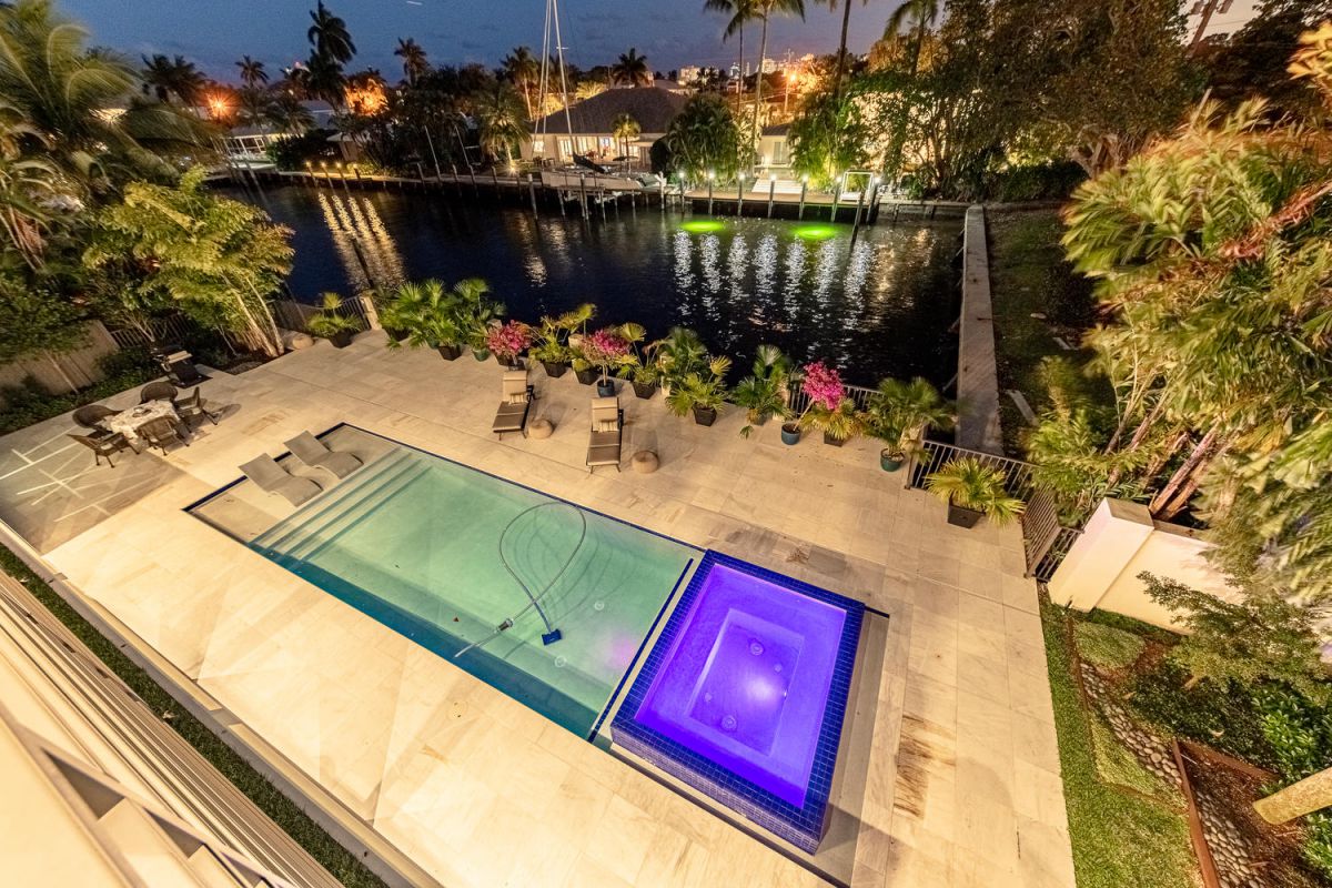 Fort-Lauderdale-Modern-Estate-perfect-for-South-Florida-lifestyle-2