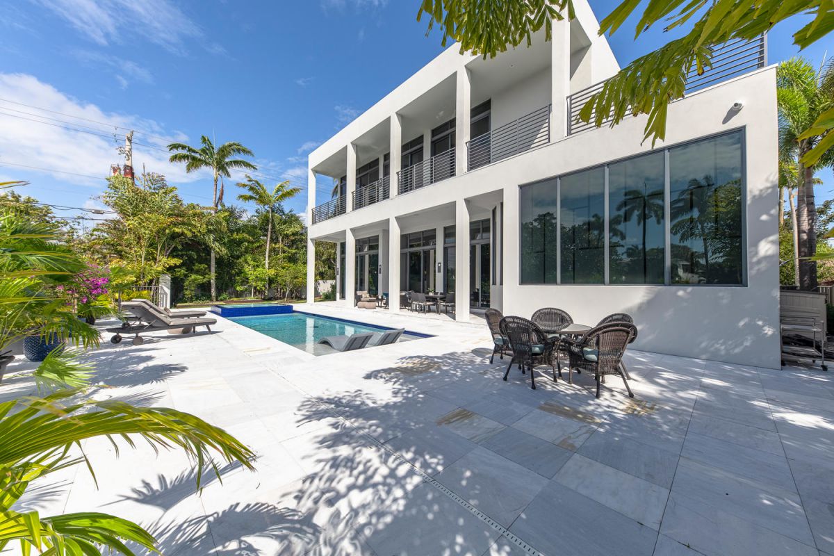 Fort-Lauderdale-Modern-Estate-perfect-for-South-Florida-lifestyle-6