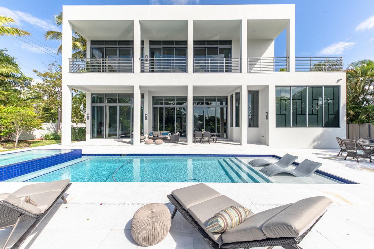 Fort-Lauderdale-Modern-Estate-perfect-for-South-Florida-lifestyle-9