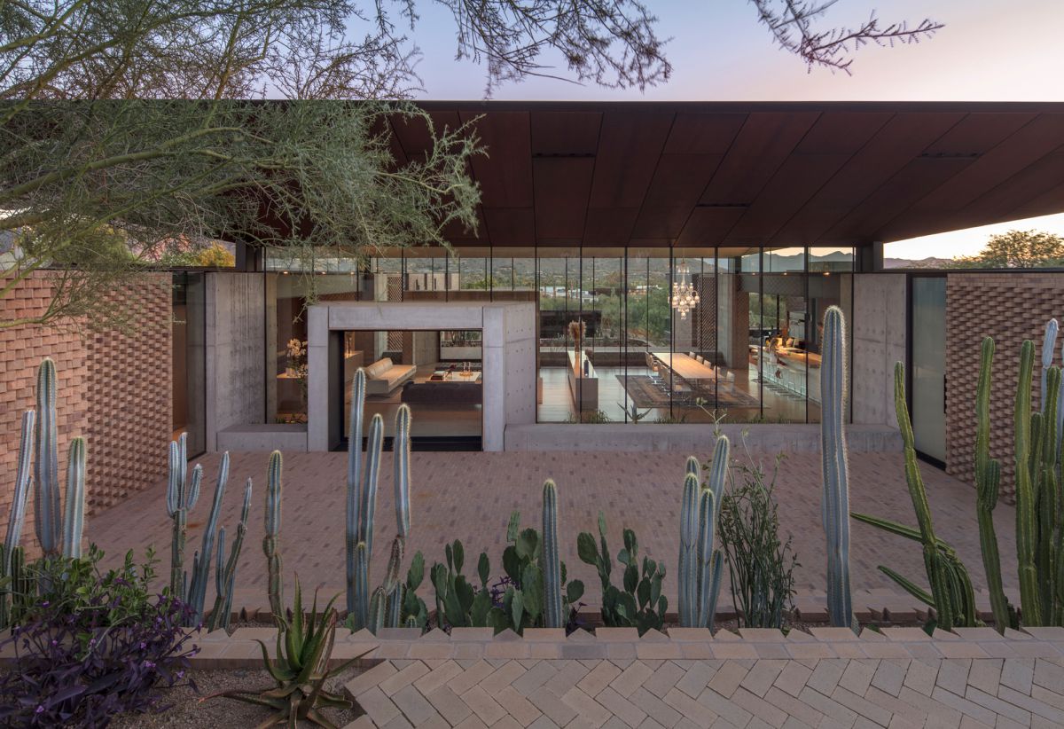 Ghost-Wash-House-in-Arizona-by-Architecture-Infrastructure-Research-2