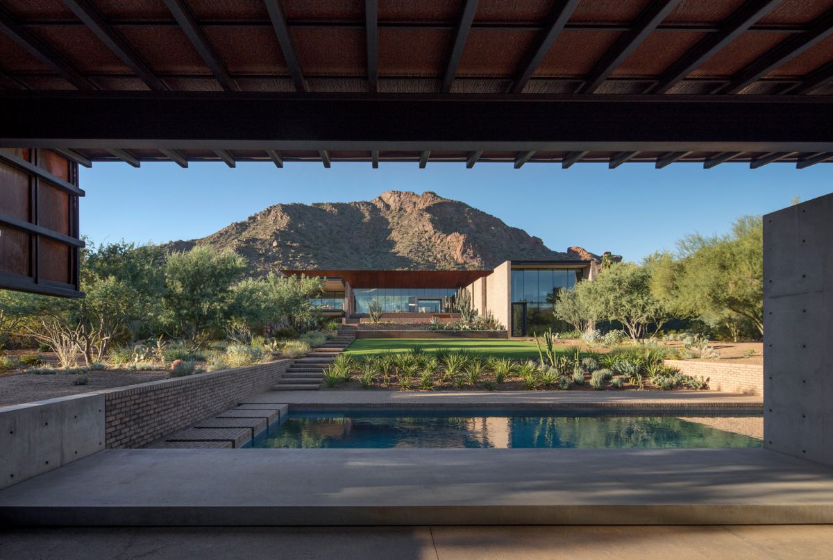 Ghost-Wash-House-in-Arizona-by-Architecture-Infrastructure-Research-25