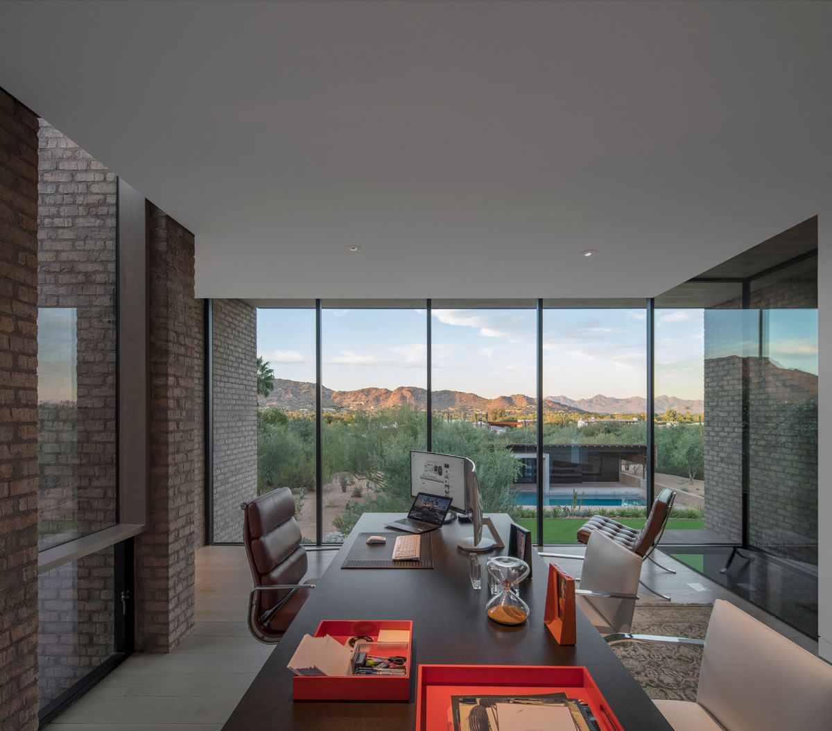 Ghost-Wash-House-in-Arizona-by-Architecture-Infrastructure-Research-6
