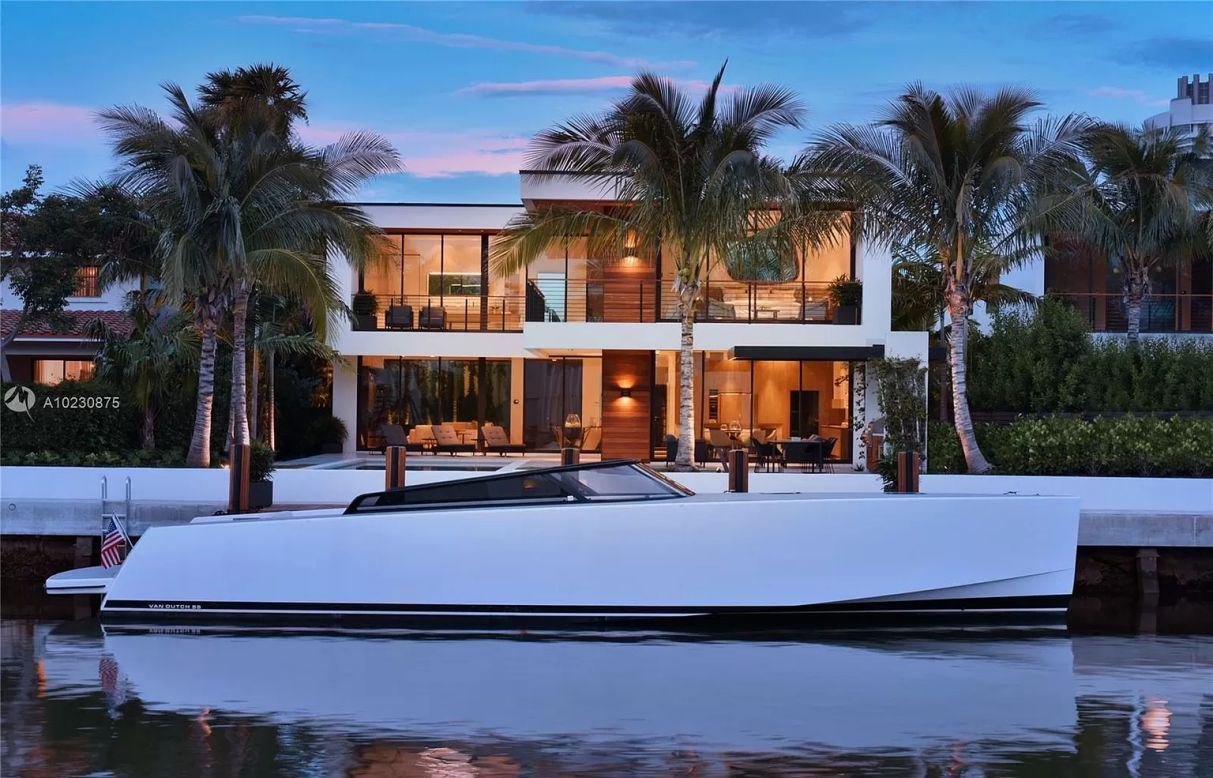 Grandiose-Waterfront-Modern-Estate-in-Miami-Beach-4528-Prairie-Ave-Miami-Beach-Florida-1