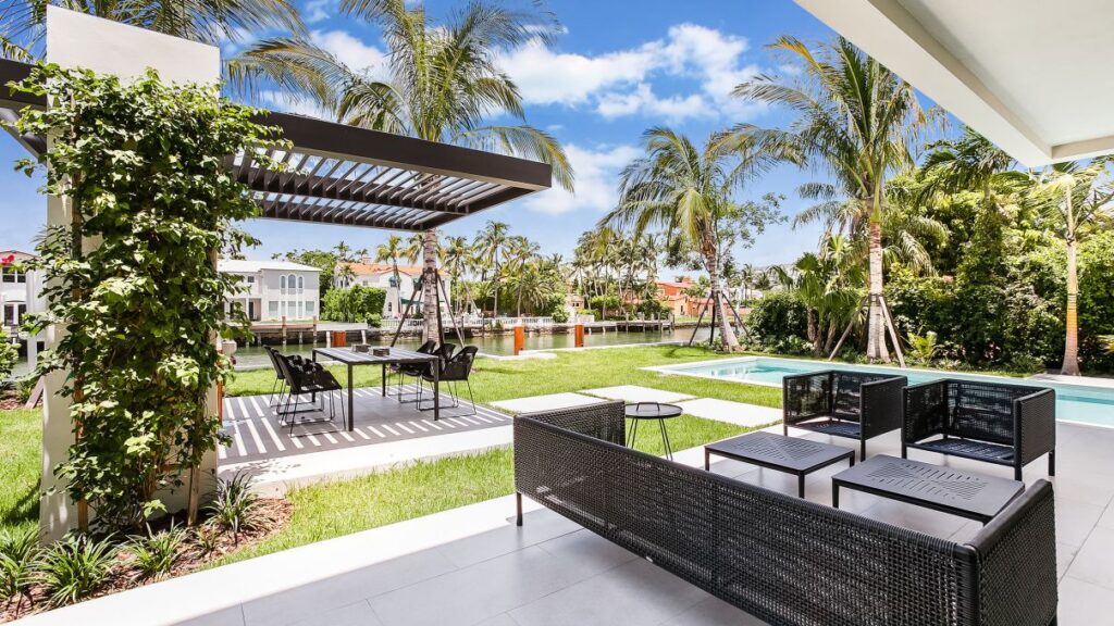 Grandiose Waterfront Modern Estate in Miami Beach for Sale
