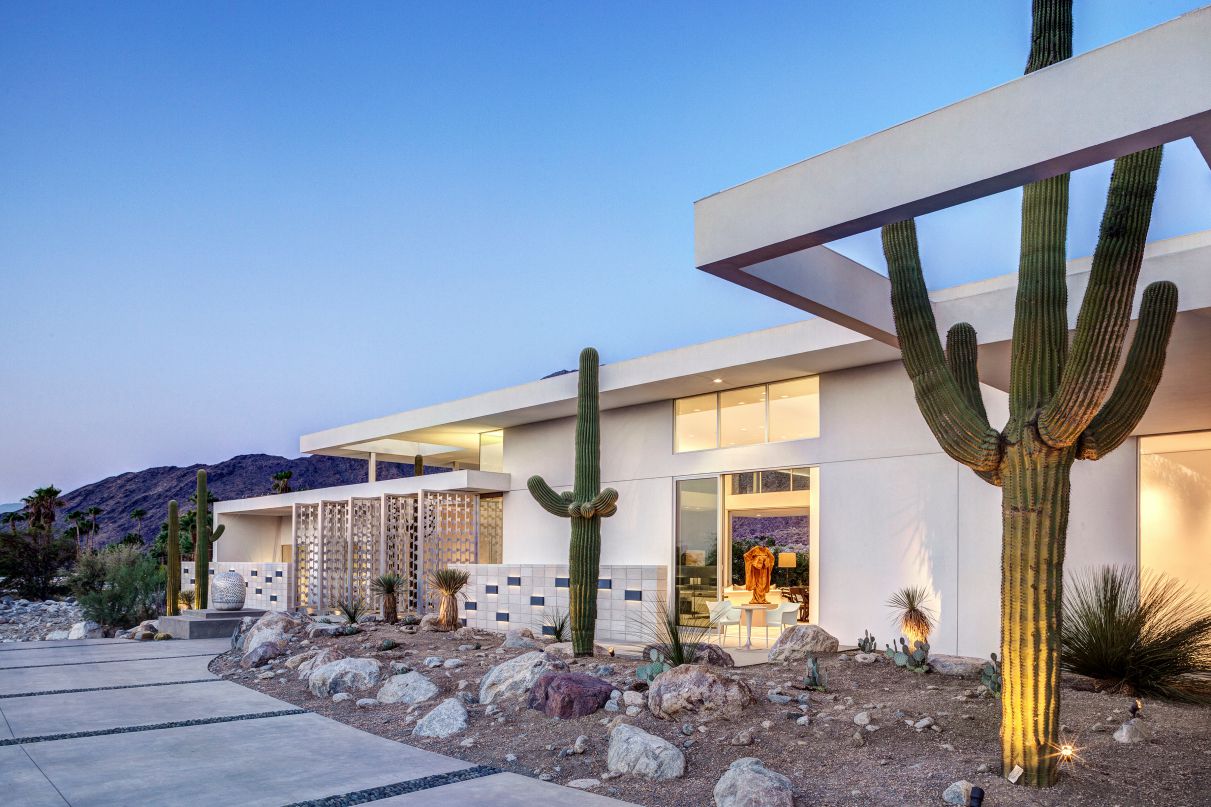 Great-White-Residence-in-Palm-Springs-California-by-Cioffi-Architect-9